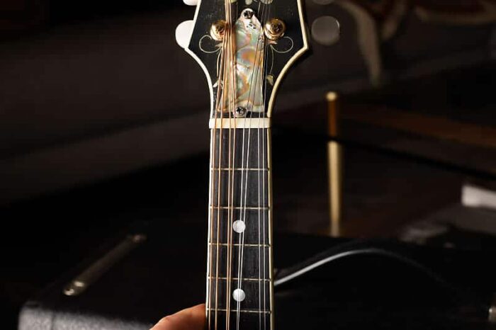 Bob White F-5 Mandolin 2012 - Sunburst - Image 4