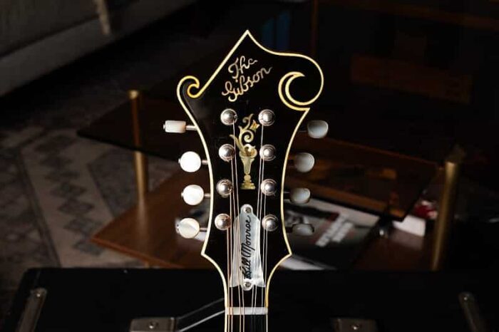 Gibson Bill Monroe Signature F-5 1992 - #30 of 200 - Cremona Sunburst - Image 6