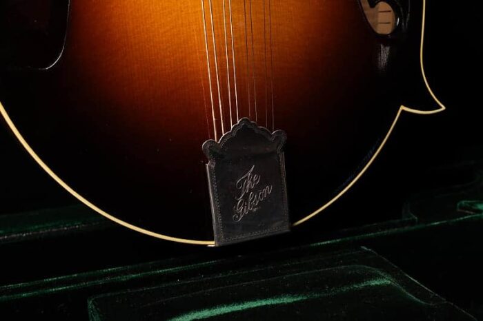 Gibson Bill Monroe Signature F-5 1992 - #30 of 200 - Cremona Sunburst - Image 9