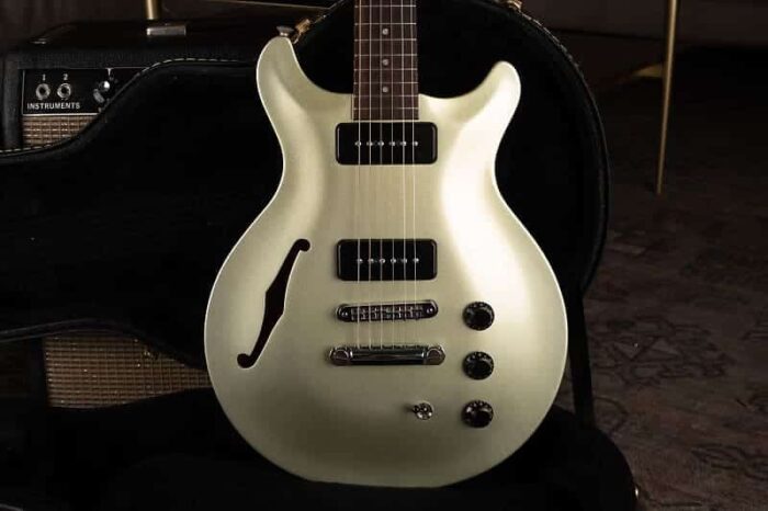 Hamer Artist 1999 - Silver Sparkle
