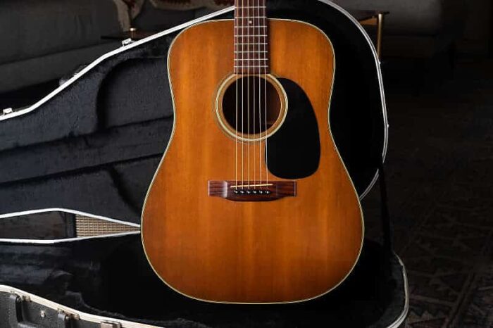 Martin D-19 1980 - Gorgeous Ambered Top