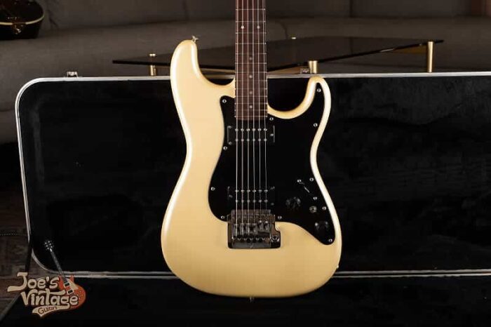 Fender Stratocaster ST-755 1985 - Pearl White