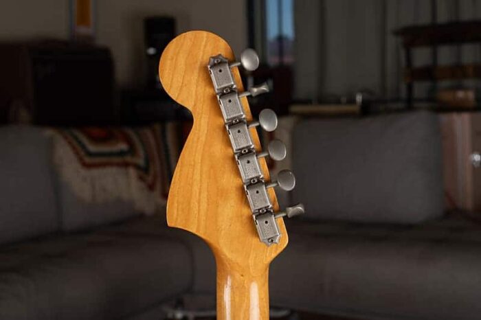 Fender Stratocaster 1966 - Lake Placid Blue - Image 10