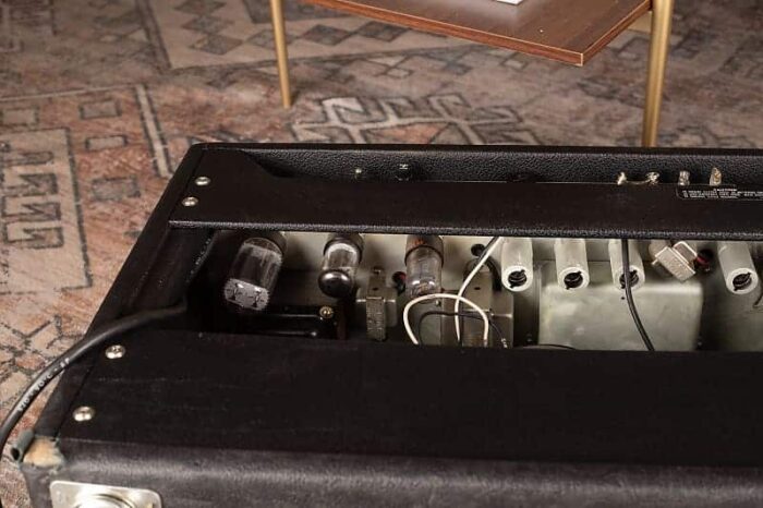 Fender Deluxe Reverb 1970s - Silverface - Image 5