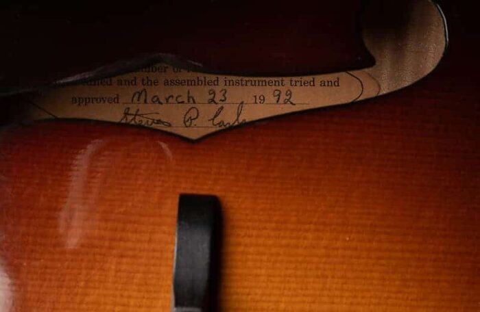 Gibson Bill Monroe Signature F-5 1992 - #30 of 200 - Cremona Sunburst - Image 10