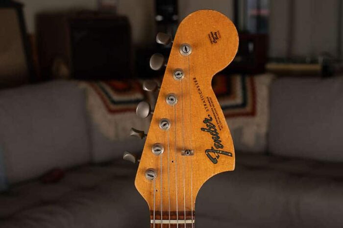 Fender Stratocaster 1966 - Sunburst - Image 3
