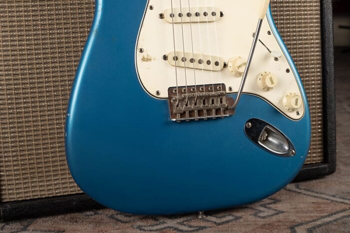 Fender Stratocaster 1963 - Refinished Lake Placid Blue - Image 3