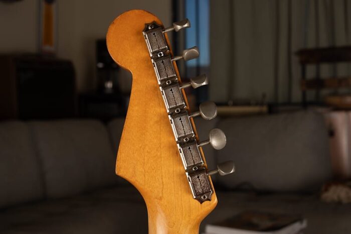 Fender Stratocaster 1963 - Refinished Lake Placid Blue - Image 10