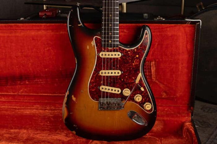 Jan. 1964 Fender Stratocaster - Sunburst