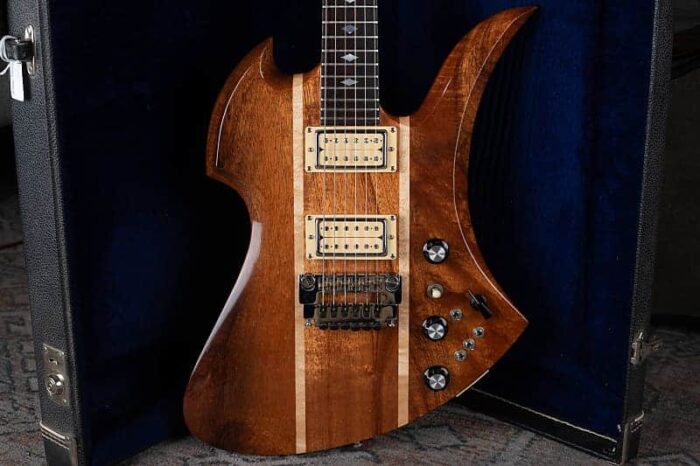 BC Rich Mockingbird 1982 - Natural - CLEAN