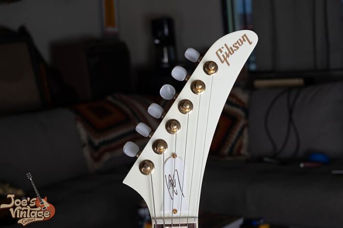 Gibson Lzzy Hale Explorer 2011 - Alpine White - Image 3