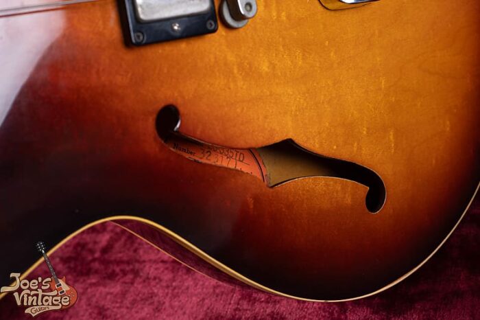Gibson ES-335 1965 - RARE Maestro Vibrola - Sunburst - Image 19