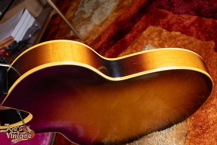 Sharp Cut Gibson ES-350t 1961 - Sunburst - Image 14