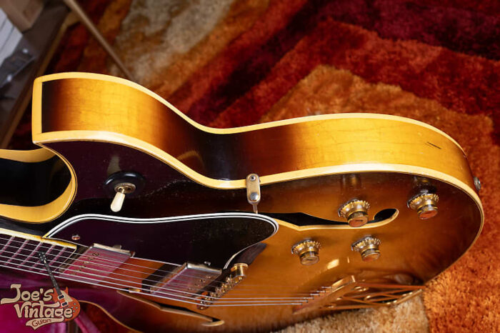 Sharp Cut Gibson ES-350t 1961 - Sunburst - Image 15