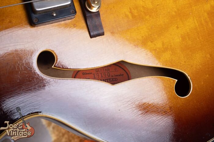 Sharp Cut Gibson ES-350t 1961 - Sunburst - Image 9