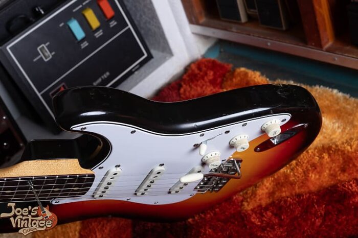 One Owner! Fender Stratocaster 1965 - Sunburst - Image 11