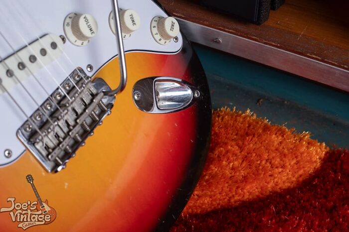 One Owner! Fender Stratocaster 1965 - Sunburst - Image 16