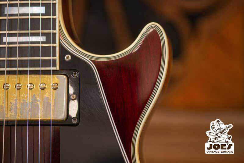 A Close up of a Gibson Les Paul guitar