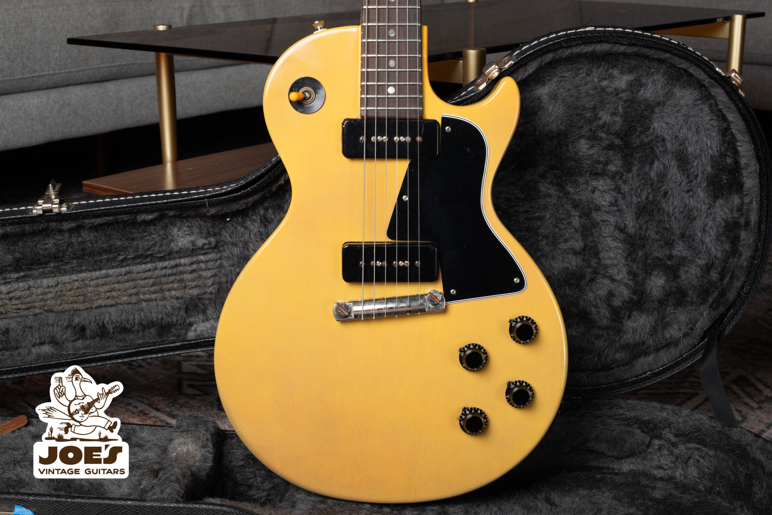 Gibson Guitar
