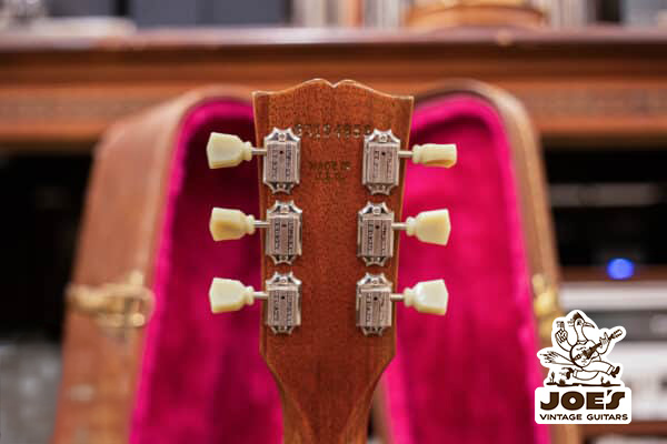Gibson Guitar