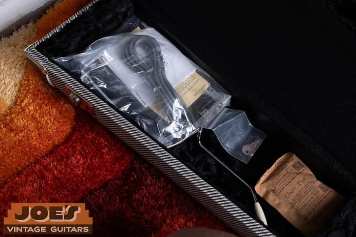 Fender AVRI 62' Reissue Stratocaster 2000s - Inca Silver - Image 7