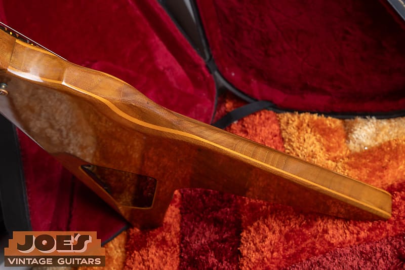 Gibson Flying V2 II 1979 - Natural - close up