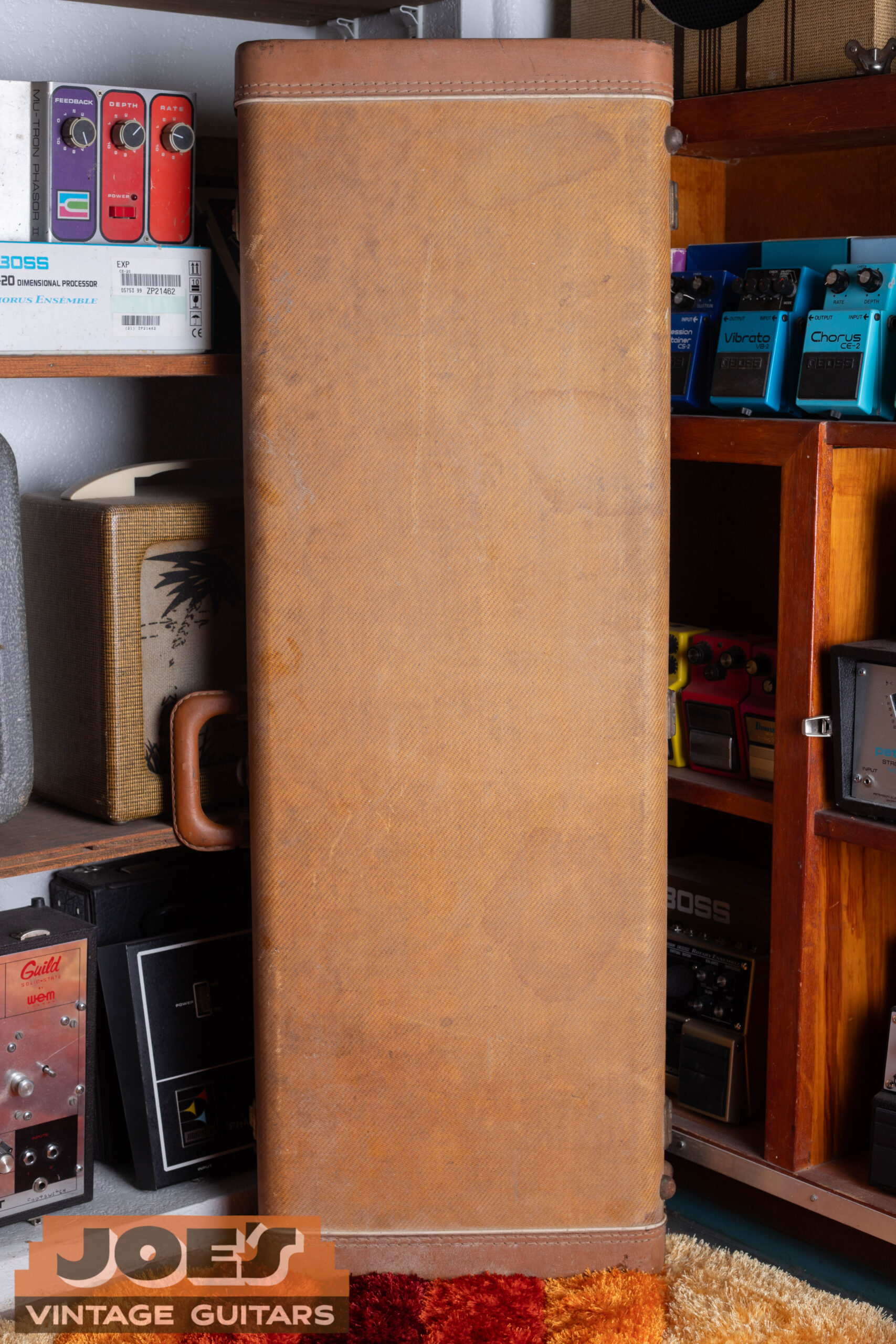1959 Fender Telecaster original tweed hardshell case — correct pre-1960 Fender case with tweed exterior and gold plush interior