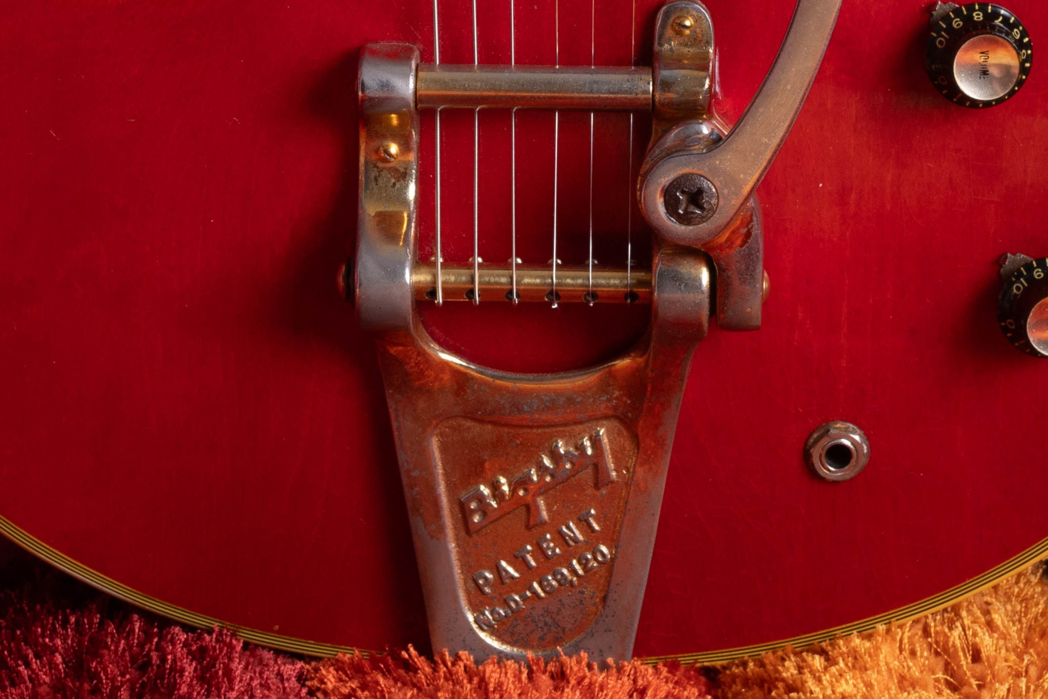 Gibson ES model Bigsby vibrato tailpiece factory option