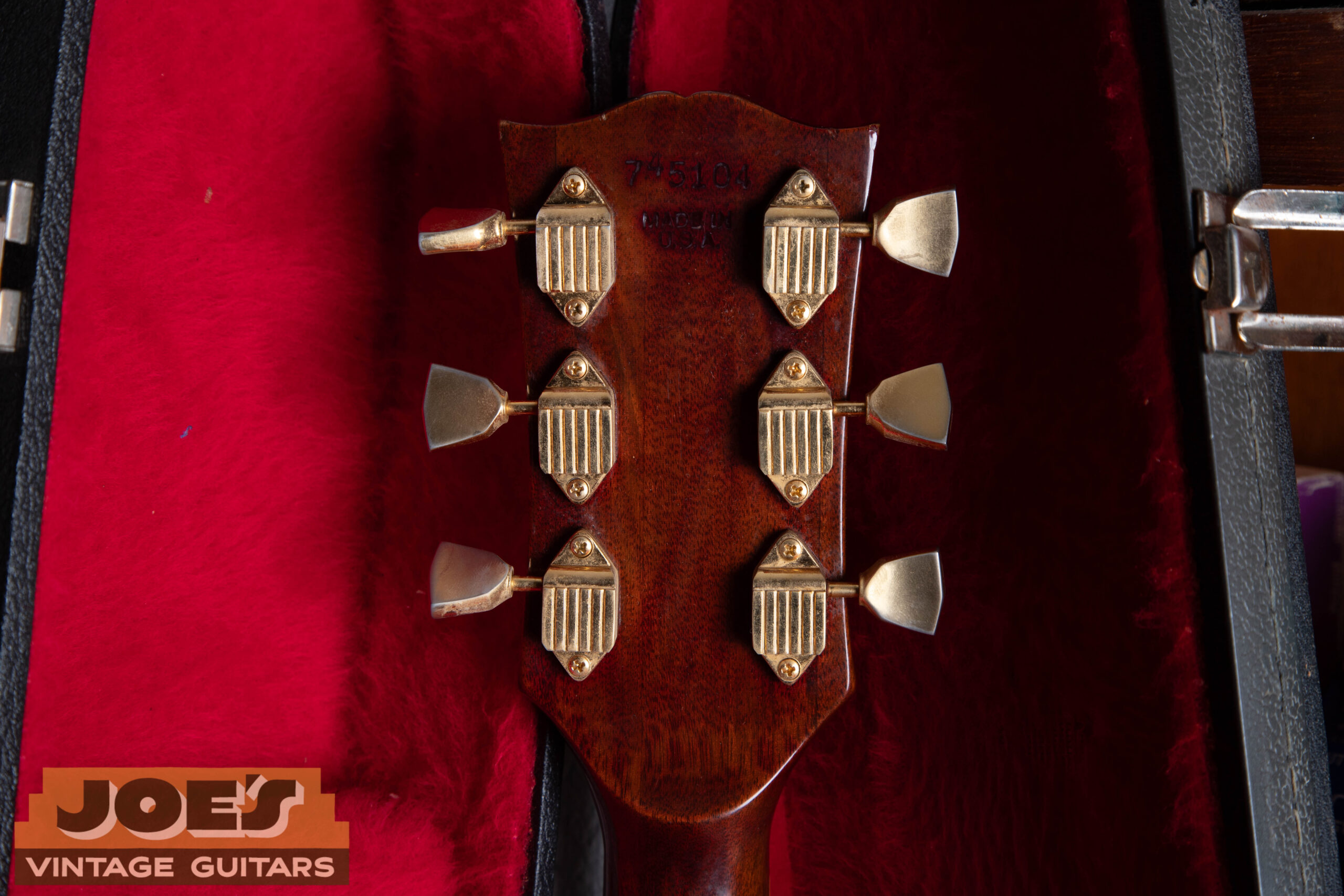 Gold Kluson waffle-back tuners on a Gibson SG Custom — the grid-textured back plate used on high-end Gibsons in the 1950s and again from 1968 to 1974