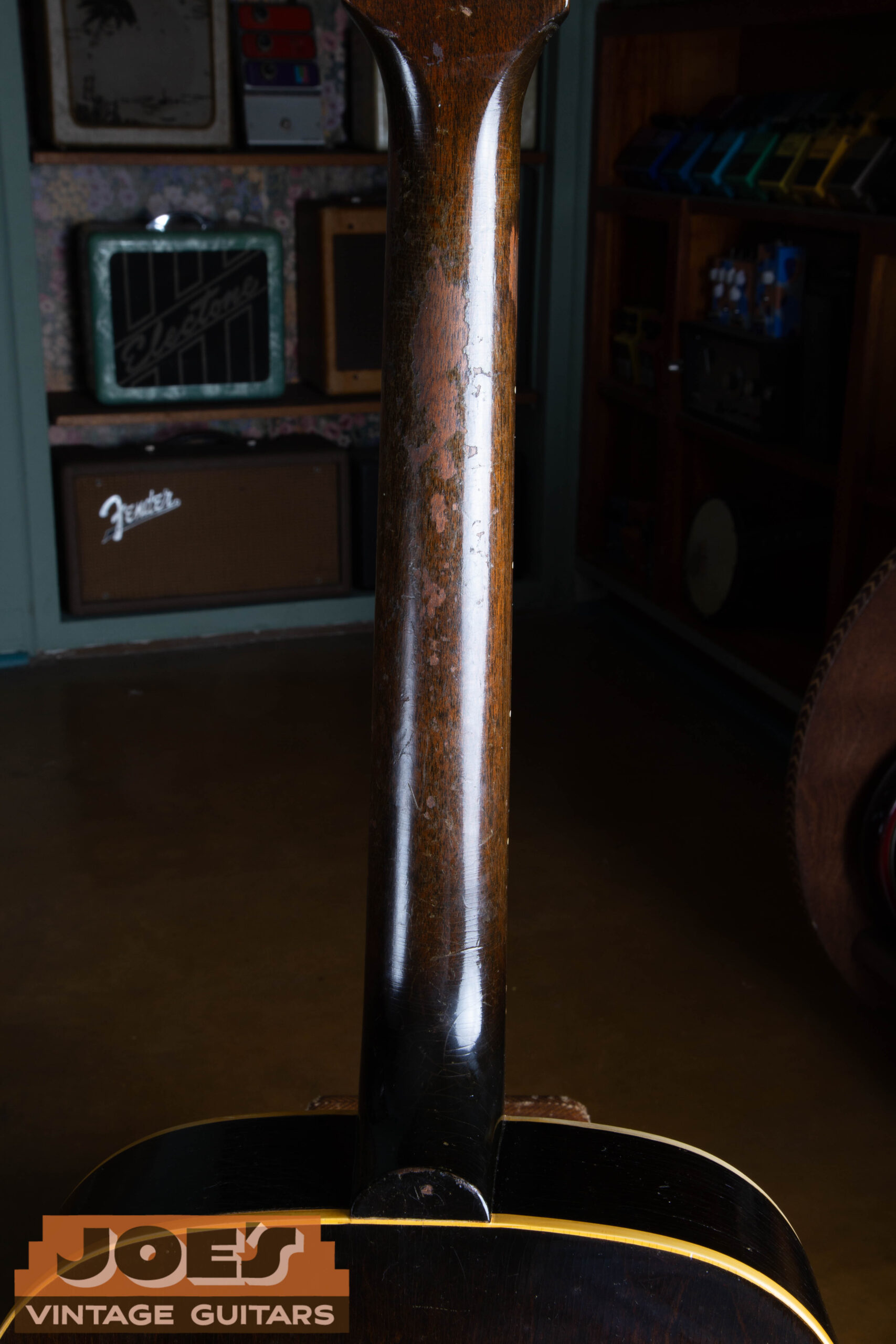 Back of neck on a 1954 Gibson ES-125 showing natural play wear through the lacquer finish