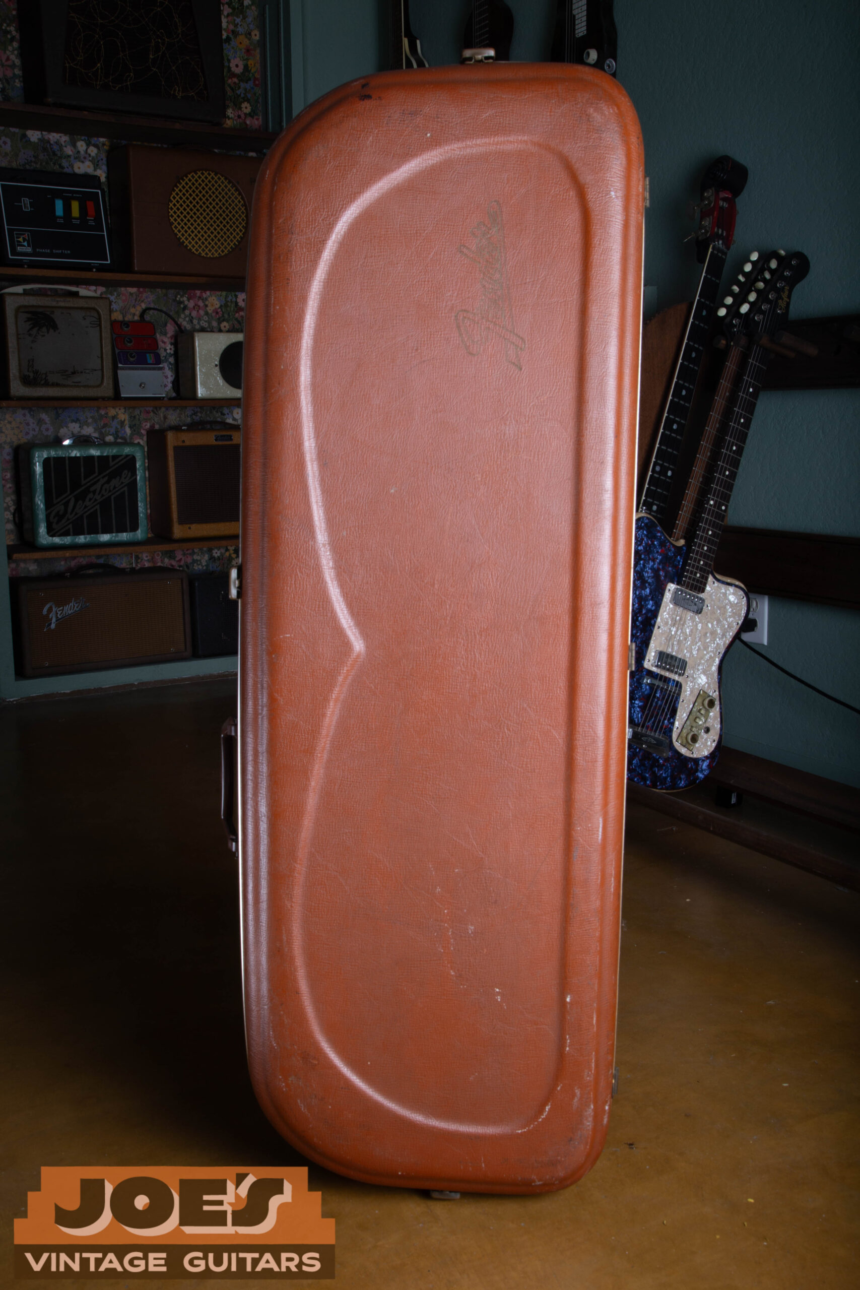 Rare Bulwin eyeglass-style case for a 1966 Fender Stratocaster